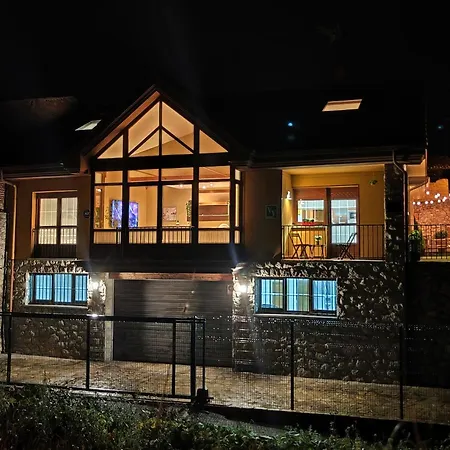 Vila Llanes Valparon 6pax *